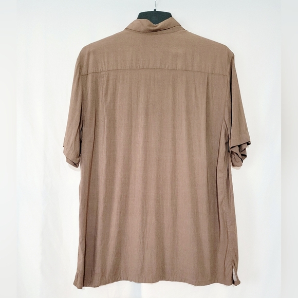 Croft & Barrow Hawaiian Camp Shirt Mens Size Large Brown Floral Button Up Rayon - Picture 3 of 9